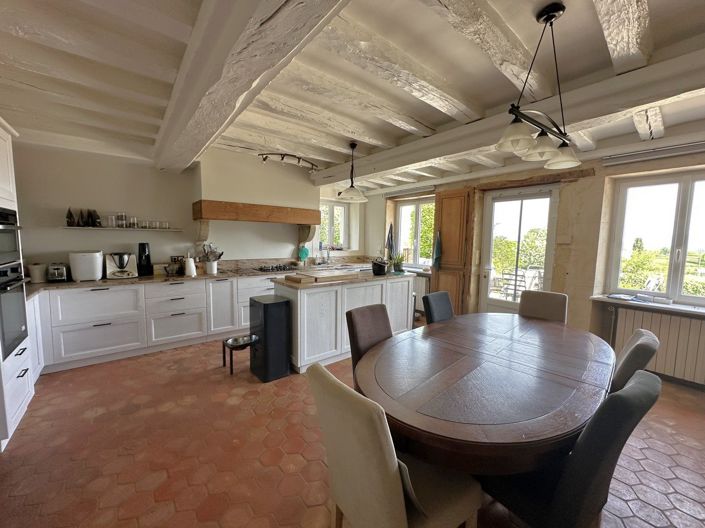 Image No.11-6 Bed House for sale