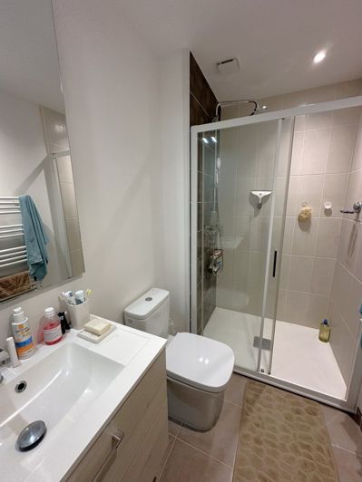 Image No.20-6 Bed House for sale