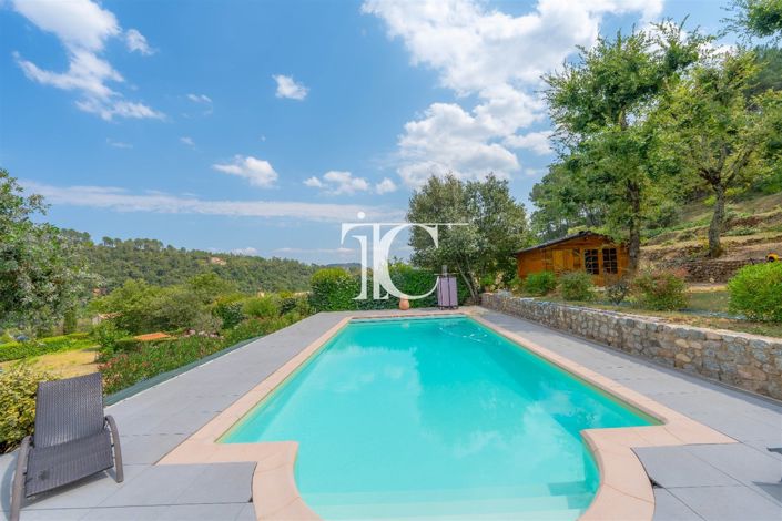 Image No.15-3 Bed House for sale