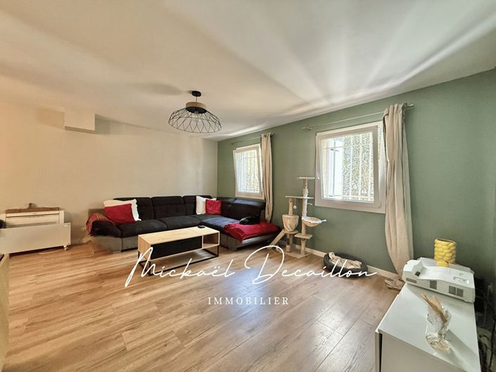 Image No.2-3 Bed House for sale