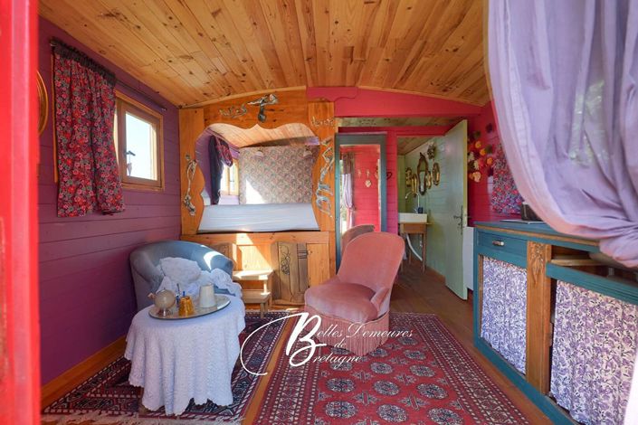 Image No.20-4 Bed House for sale
