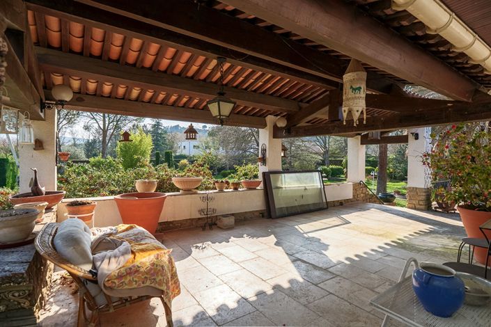 Image No.10-5 Bed House for sale
