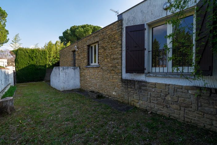 Image No.17-5 Bed House for sale