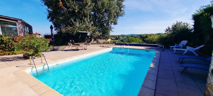 Image No.2-5 Bed House for sale