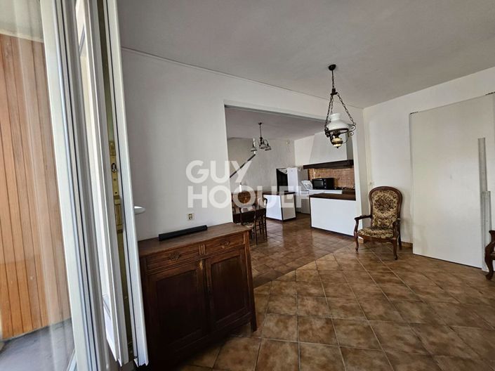 Image No.4-2 Bed House for sale