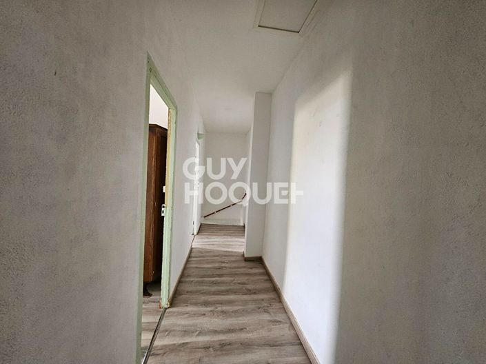 Image No.8-2 Bed House for sale