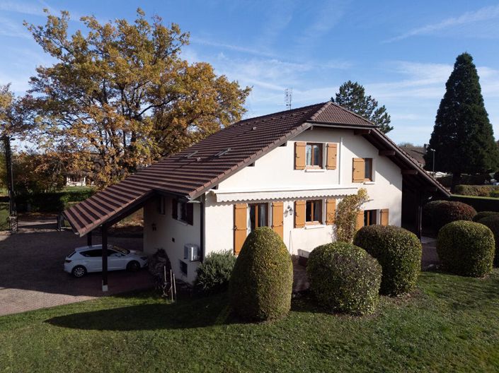 Image No.2-4 Bed House for sale