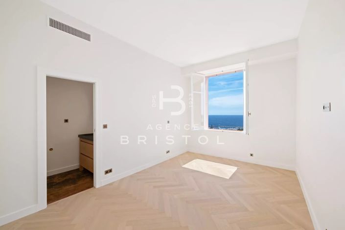 Image No.17-3 Bed Apartment for sale