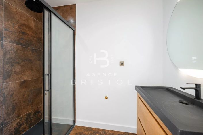 Image No.18-3 Bed Apartment for sale