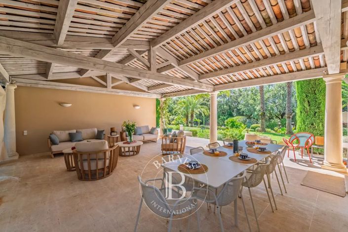 Image No.21-5 Bed House for sale