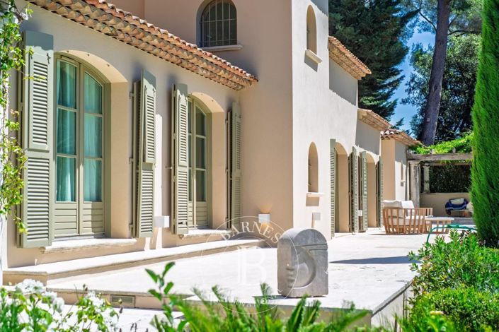 Image No.5-5 Bed House for sale