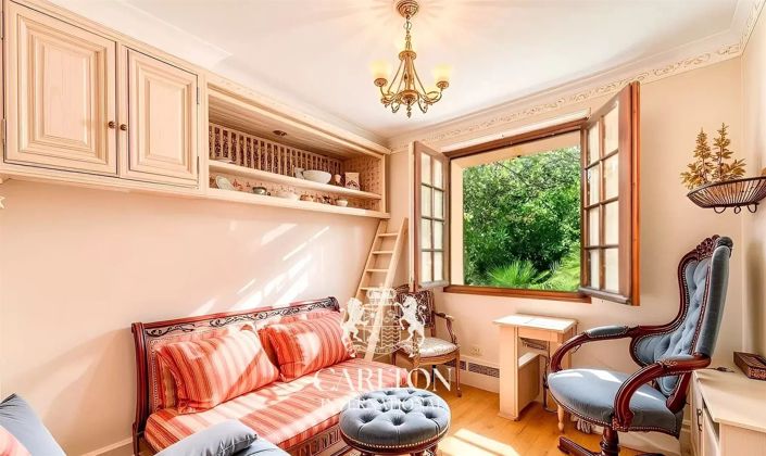 Image No.17-3 Bed House for sale