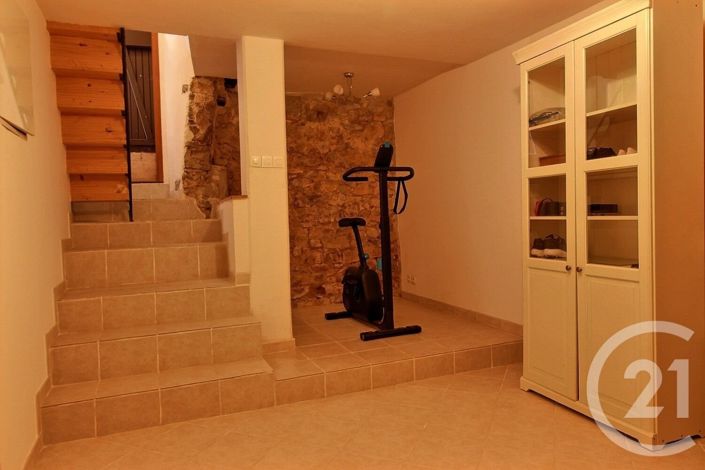 Image No.11-3 Bed House for sale