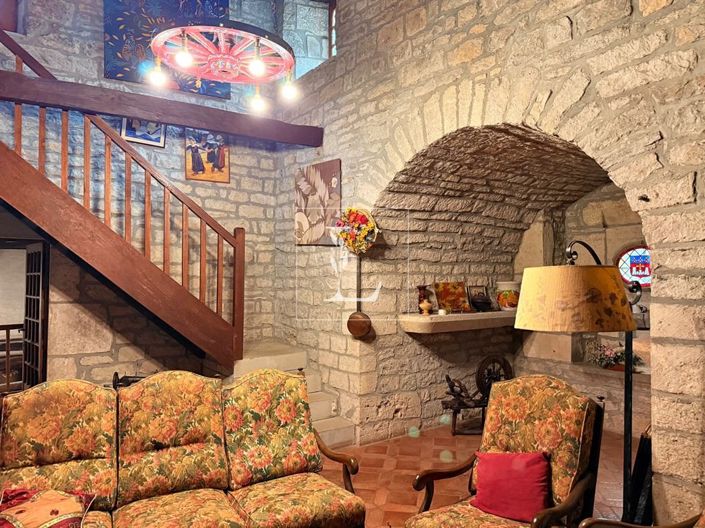 Image No.11-5 Bed House for sale