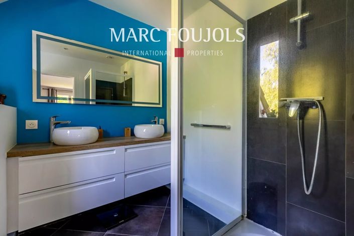 Image No.14-6 Bed House for sale