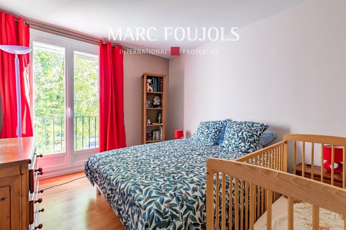 Image No.16-6 Bed House for sale