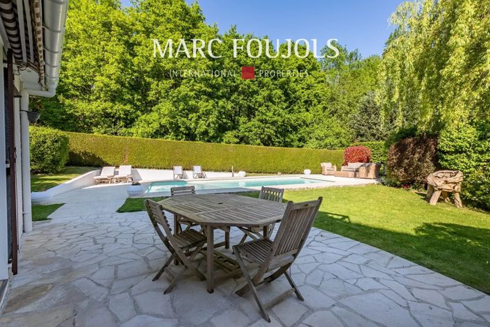 Image No.2-6 Bed House for sale