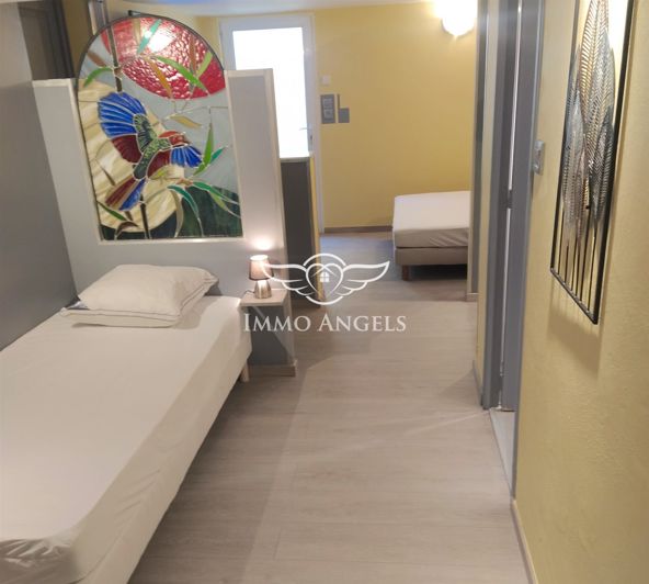Image No.16-7 Bed House for sale