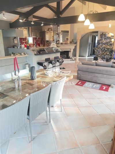 Image No.5-7 Bed House for sale