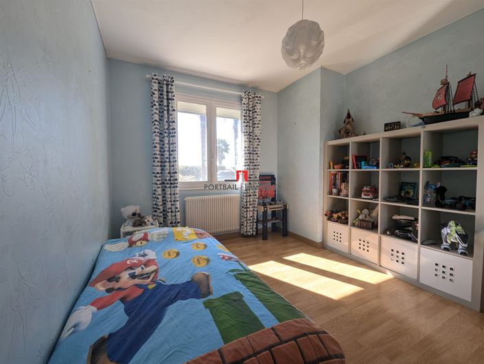 Image No.10-4 Bed House for sale