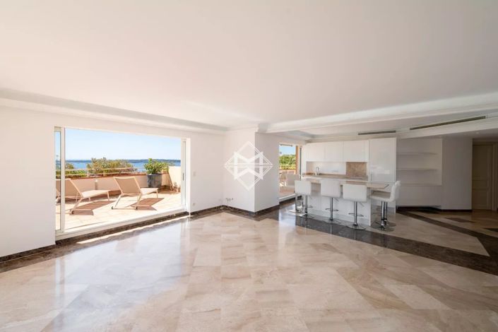 Image No.7-3 Bed Apartment for sale