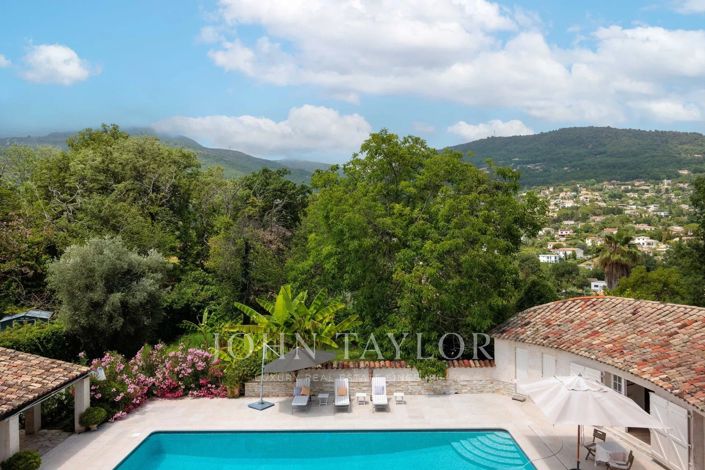 Image No.2-6 Bed House for sale