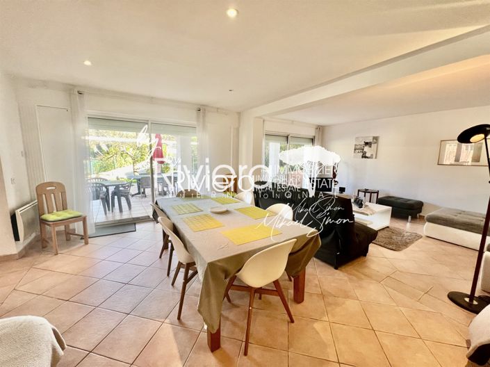 Image No.12-6 Bed House for sale