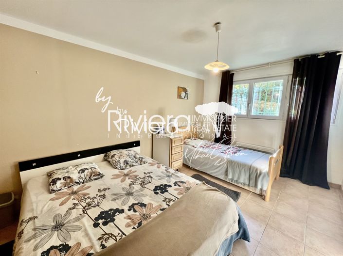 Image No.14-6 Bed House for sale
