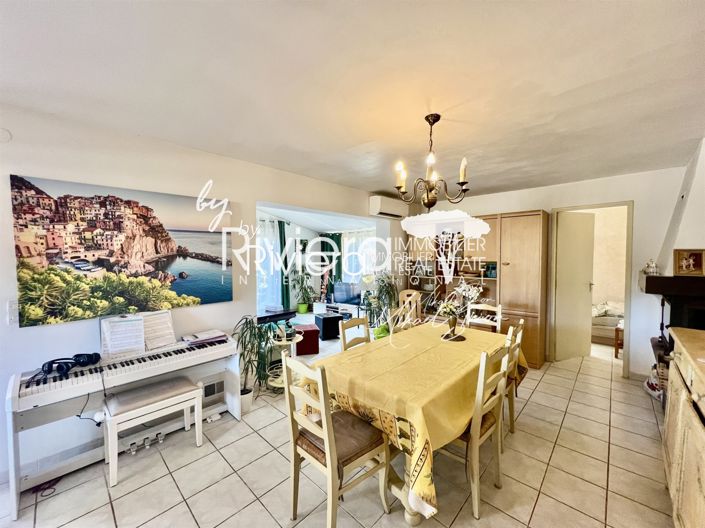 Image No.22-6 Bed House for sale