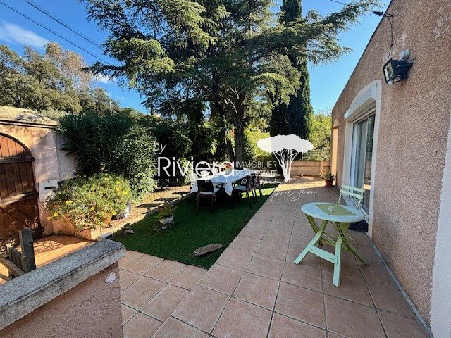 Image No.35-6 Bed House for sale
