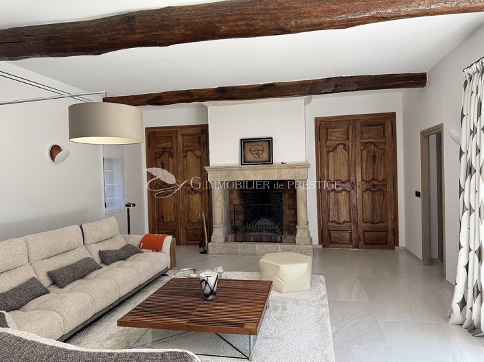 Image No.11-8 Bed House for sale