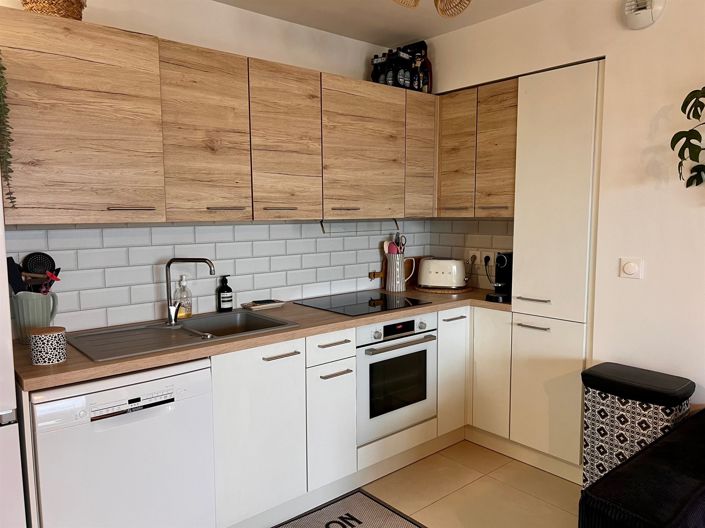 Image No.12-2 Bed Apartment for sale