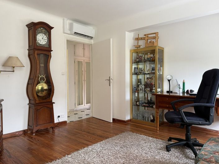 Image No.10-4 Bed House for sale
