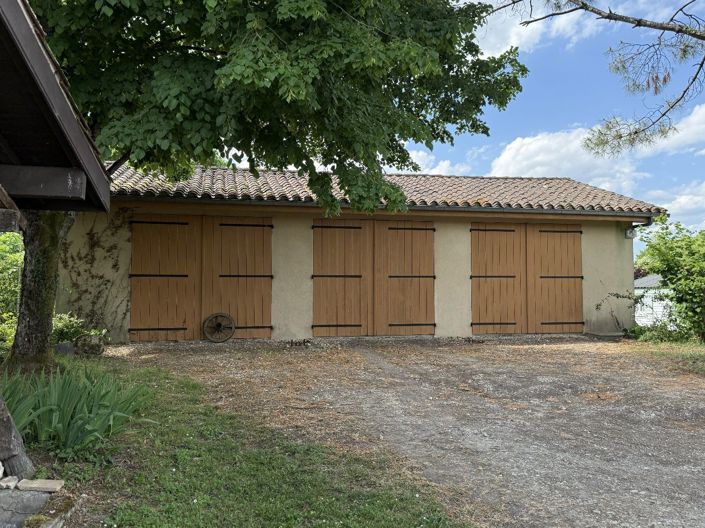 Image No.17-4 Bed House for sale