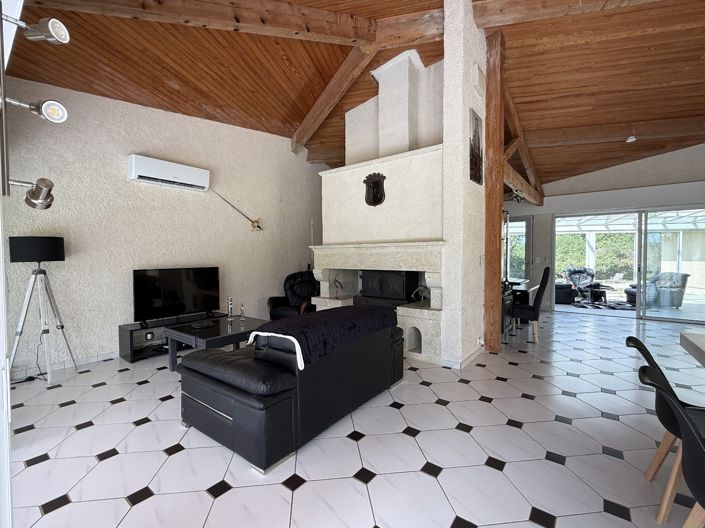 Image No.5-4 Bed House for sale