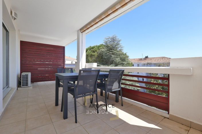 Image No.2-4 Bed Apartment for sale