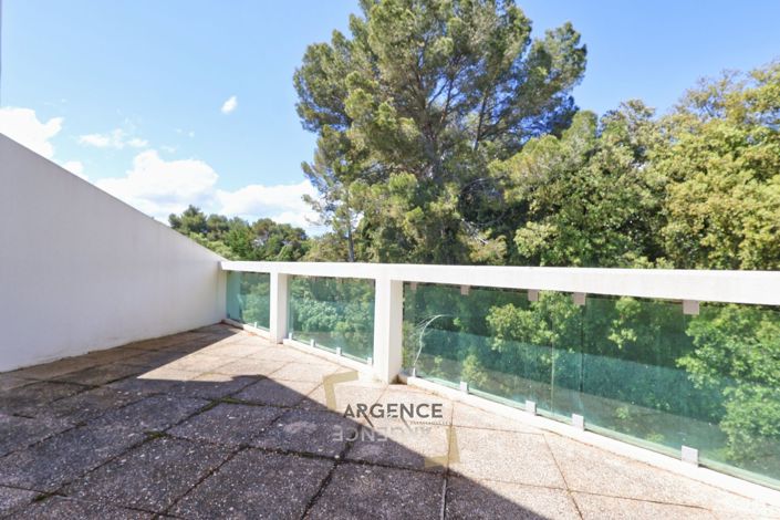 Image No.4-4 Bed Apartment for sale