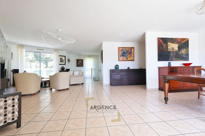 Image No.5-4 Bed Apartment for sale
