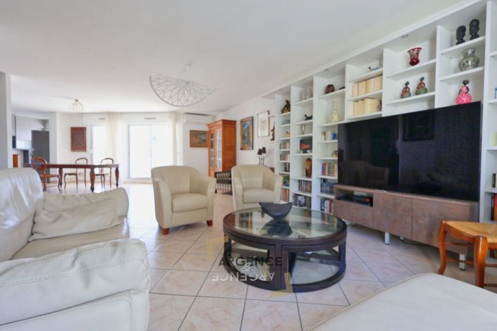 Image No.6-4 Bed Apartment for sale