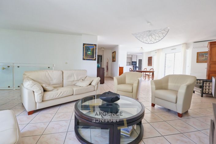 Image No.7-4 Bed Apartment for sale