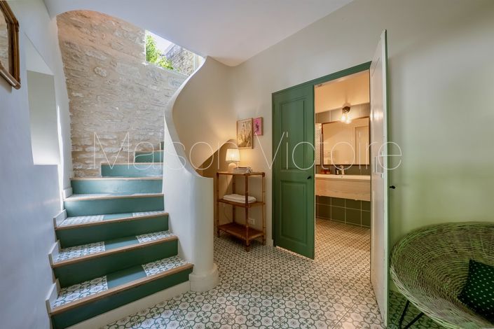Image No.24-6 Bed House for sale