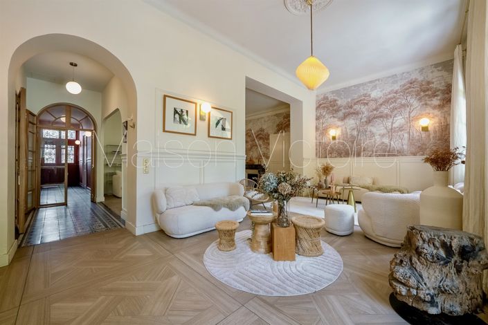 Image No.12-5 Bed House for sale