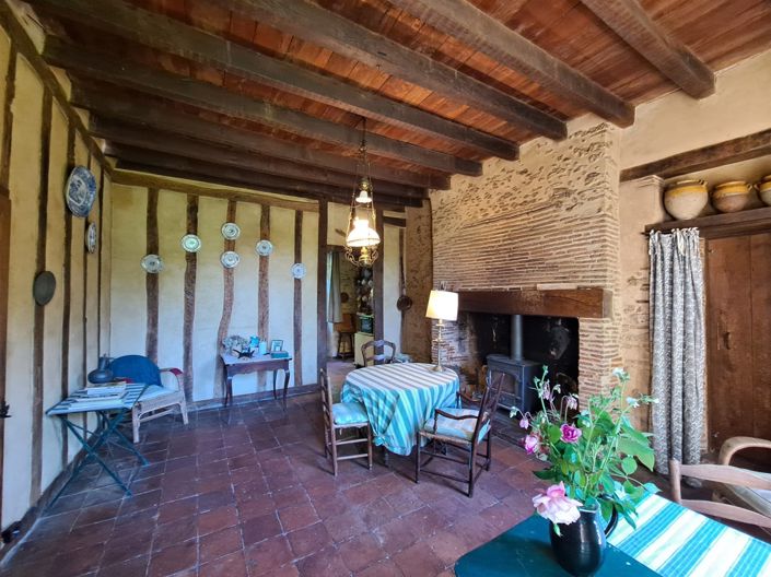 Image No.11-3 Bed House for sale