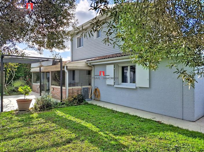 Image No.2-5 Bed House for sale