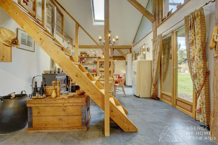 Image No.15-6 Bed House for sale