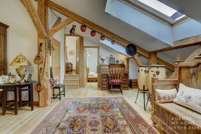 Image No.17-6 Bed House for sale