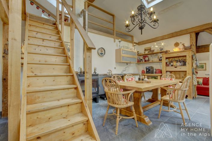 Image No.20-6 Bed House for sale