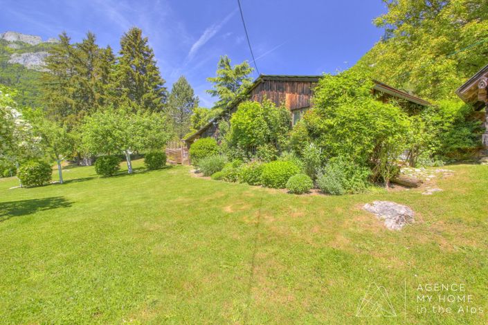 Image No.21-6 Bed House for sale