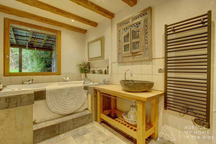 Image No.22-6 Bed House for sale