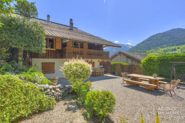 Image No.3-6 Bed House for sale
